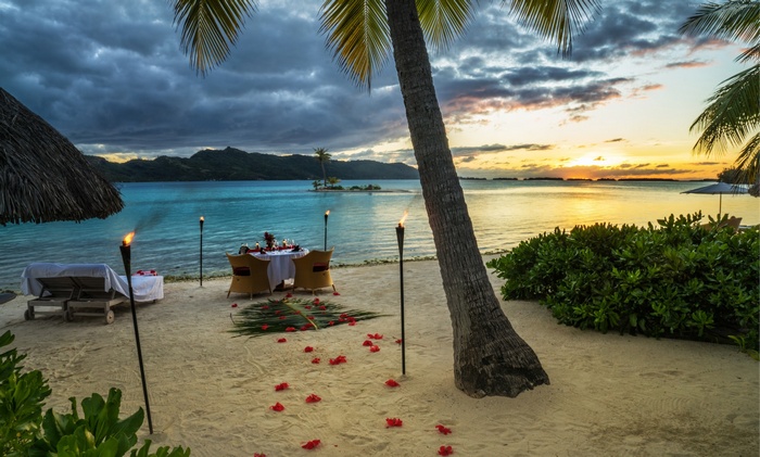 rest, palm trees, French Polynesia, vacation, booking, travel, dinner, palm trees, sunset, Bora Bora, ocean, fire, beach, wallpaper, 4k, torch
