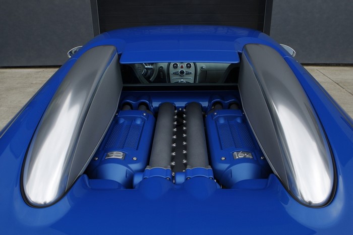 Bugatti Veyron engine bay and interior