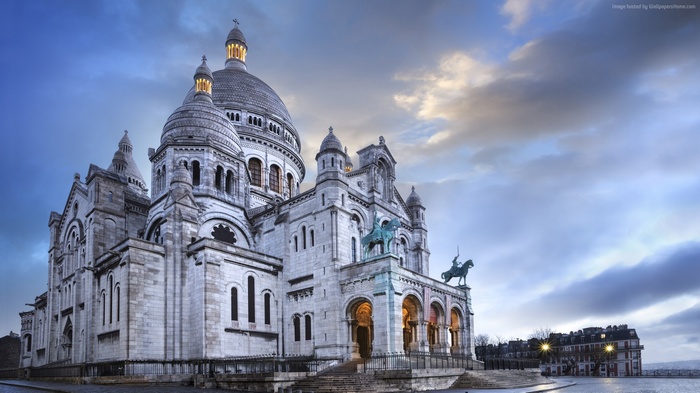 Sacré-Cœur Basilica in Montmartre, Paris, France