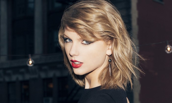 Taylor Swift portrait