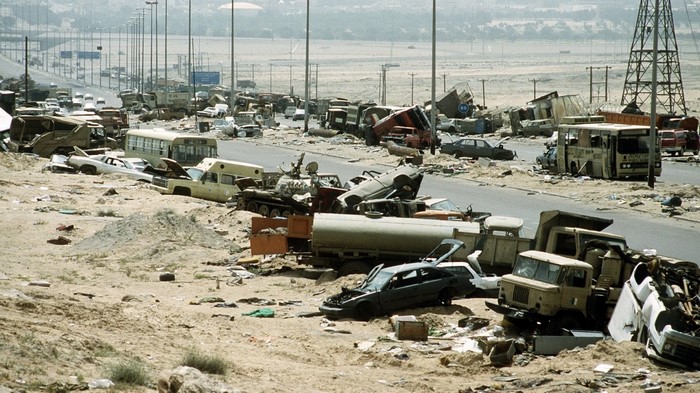 Highway of Death, Iraq: Destroyed military vehicles and buses