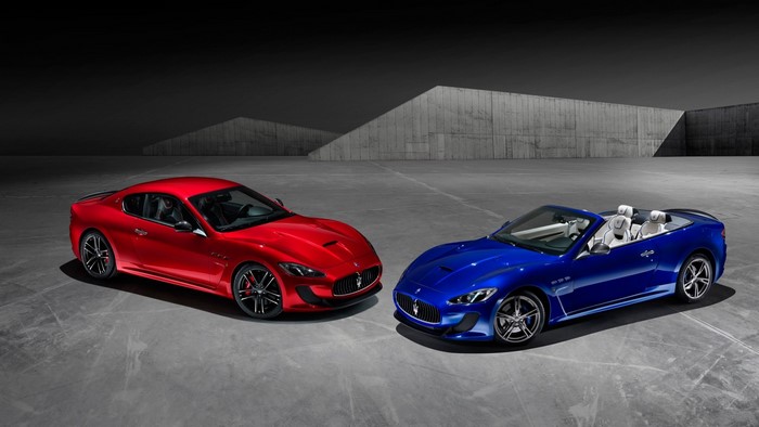 Red Maserati GranTurismo and blue convertible Maserati