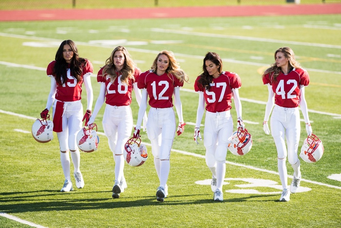 Victorias Secret Angel, Adriana Lima, Super Bowl, Candice Swanepoel, Doutzen Kroes, Behati Prinsloo, Dont Drop a Ball, Top fashion model, Lily Aldridge