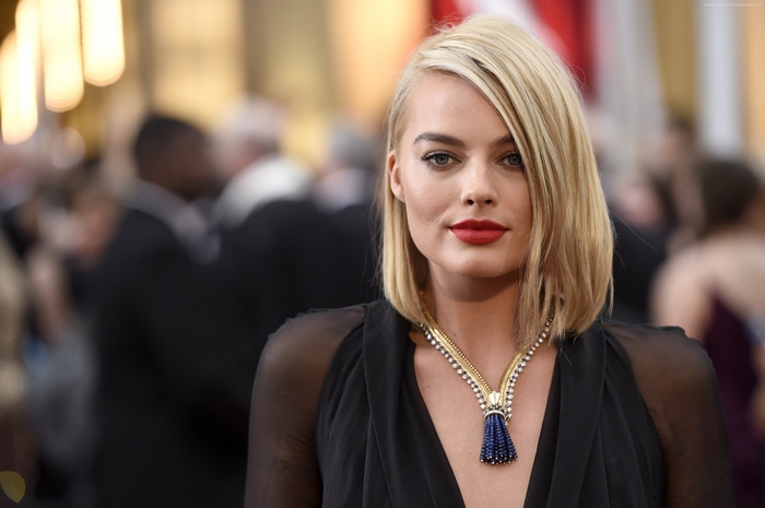 Margot Robbie blonde actress