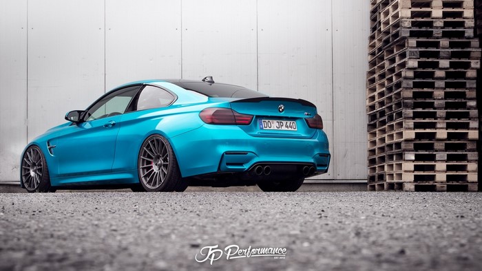Blue BMW M4 Coupe by JP Performance
