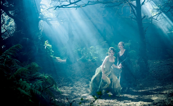 Anna Kendrick and Emily Blunt in Into the Woods