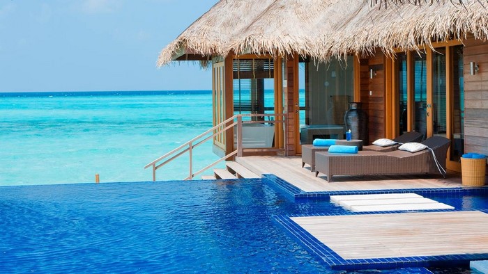 Luxury overwater bungalow with infinity pool in the Maldives