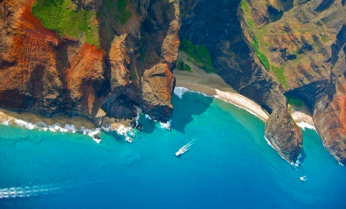 Aerial view of Na Pali Coast, Kauai, Hawaii