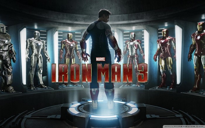 Iron Man 3 Tony Stark and Iron Man Suits Display