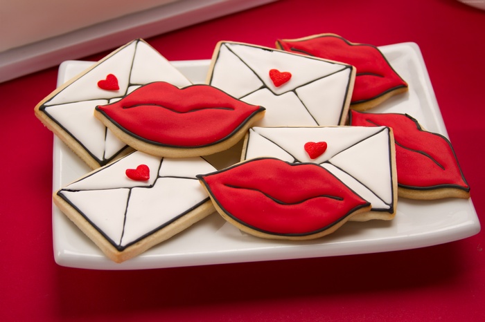 Valentine's Day Cookies with Lips and Envelopes