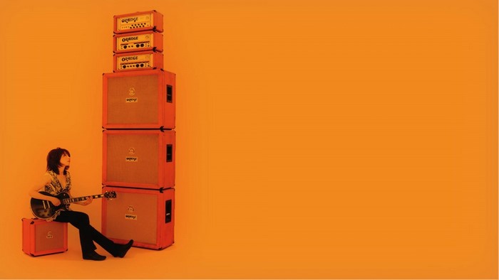 Wata from Boris band with Orange amplifiers