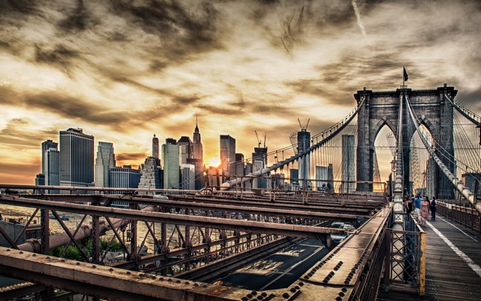 Brooklyn Bridge and Manhattan Skyline at Sunset
