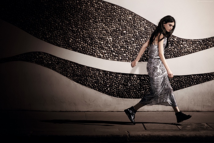 Jacquelyn Jablonski in a sequined dress
