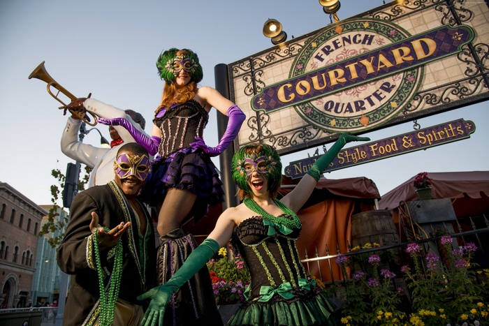 Mardi Gras performers in French Quarter Courtyard