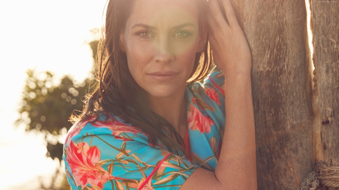 brunette, Evangeline Lilly, actress, beach