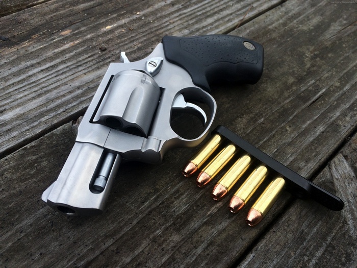 Taurus 605ss revolver with ammunition