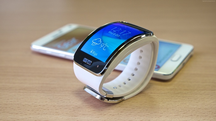 Samsung Galaxy Gear Smartwatch on a wooden table