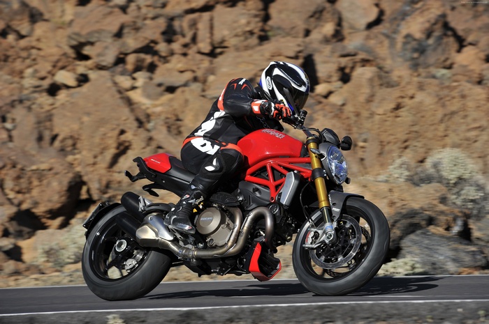 Ducati Monster 1200S motorcycle test drive