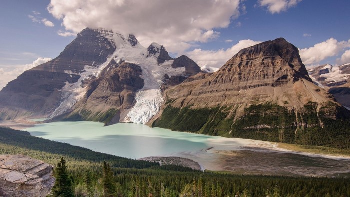 Berg Lake and Mount Robson, Canadian Rockies