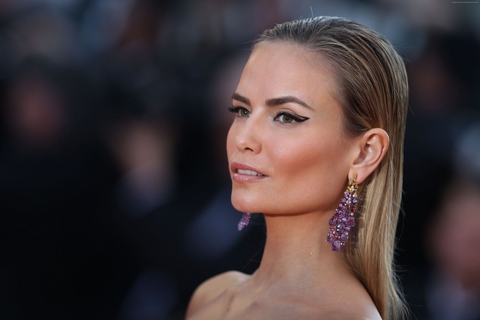 Natasha Poly at a red carpet event