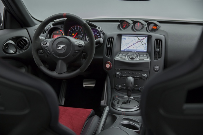 Nissan 370Z NISMO Interior