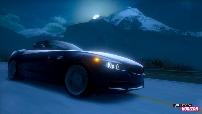 BMW Z4 Roadster in Forza Horizon at Night