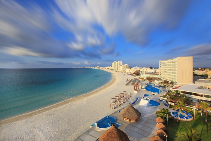 Cancun Beach Resort with Ocean and Sky