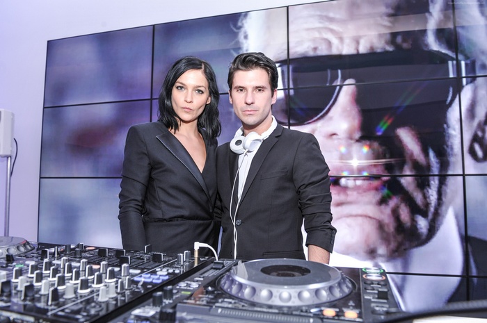 Leigh Lezark and DJ partner at DJ booth