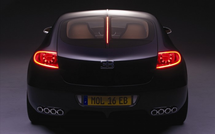 Bugatti 16C Galibier Sedan rear view