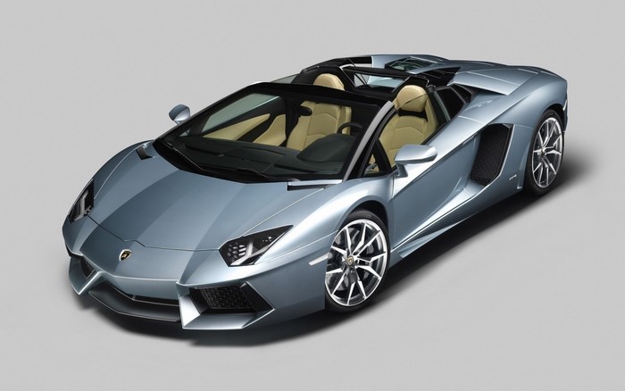 Lamborghini Aventador LP700-4 Roadster Sports Car