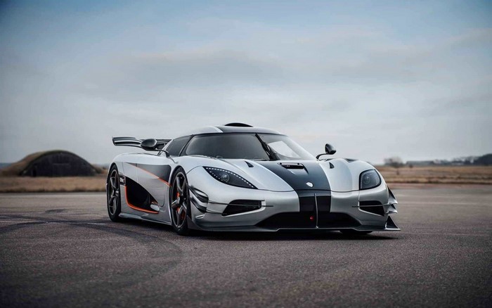 Koenigsegg Agera One 1 Silver Sports Car