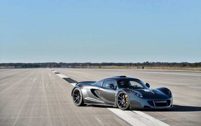 Hennessey Venom GT on a runway