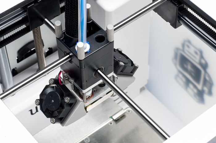 Ultimaker 2 Extended 3D Printer Close-up