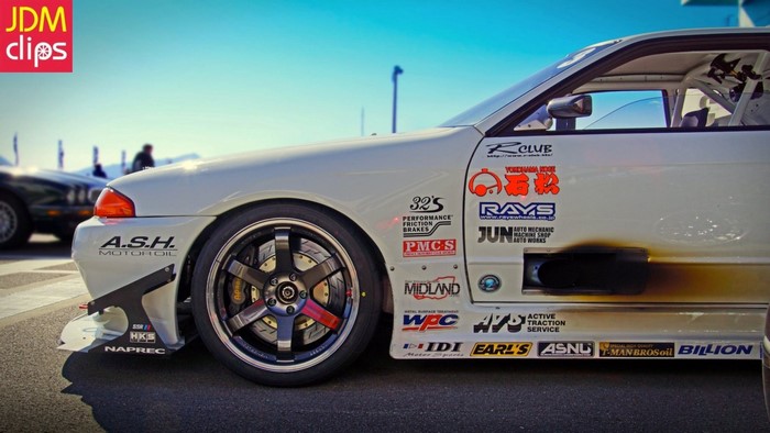 Nissan Skyline GT R R32 White Racing Car