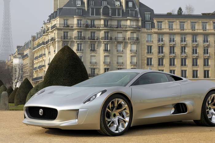Jaguar C-X75 concept car in Paris