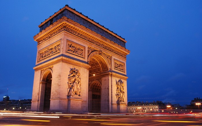 Arc de Triomphe at night in Paris