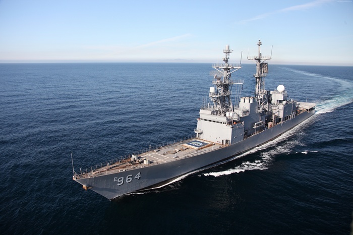 USS Paul F. Foster (DD-964) destroyer sailing on the ocean