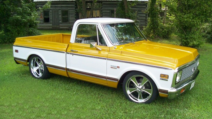 Custom two-tone yellow and white 1972 Chevrolet C20 Cheyenne pickup truck