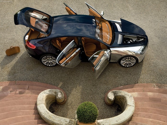 Bugatti 16C Galibier concept car with doors open
