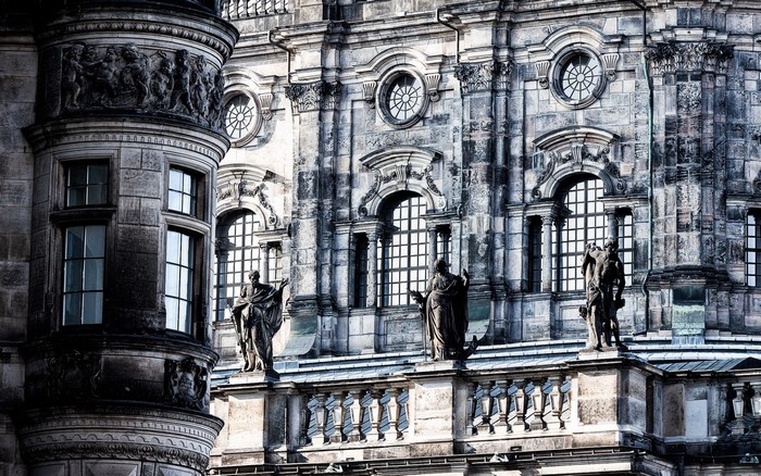 Hofkirche Dresden facade with statues and windows