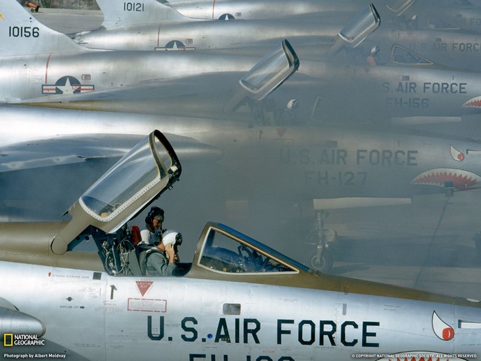 US Air Force F-86 Sabre fighter jets lined up