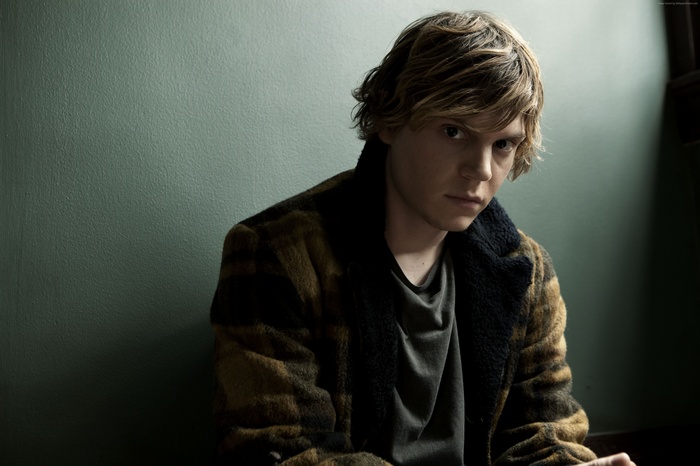 coat, Evan Peters, look, Actor