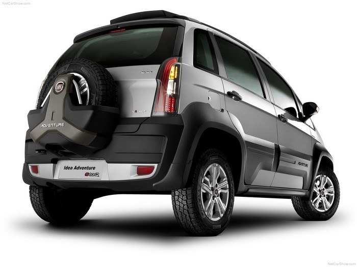 Fiat Idea Adventure car