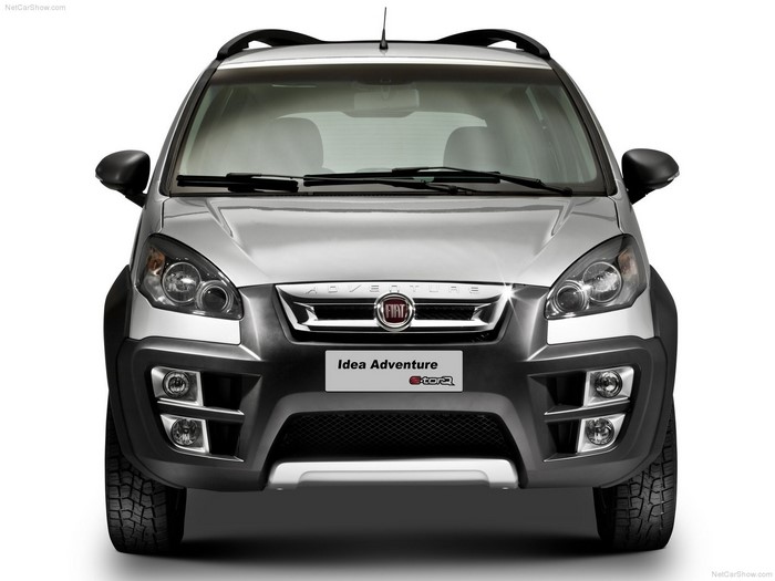 Fiat Idea Adventure car front view