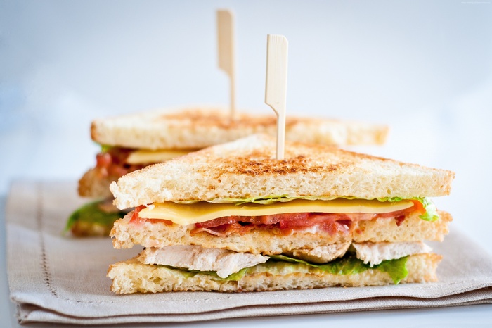 cheese, lettuce, sandwich, bacon, chicken, tomato