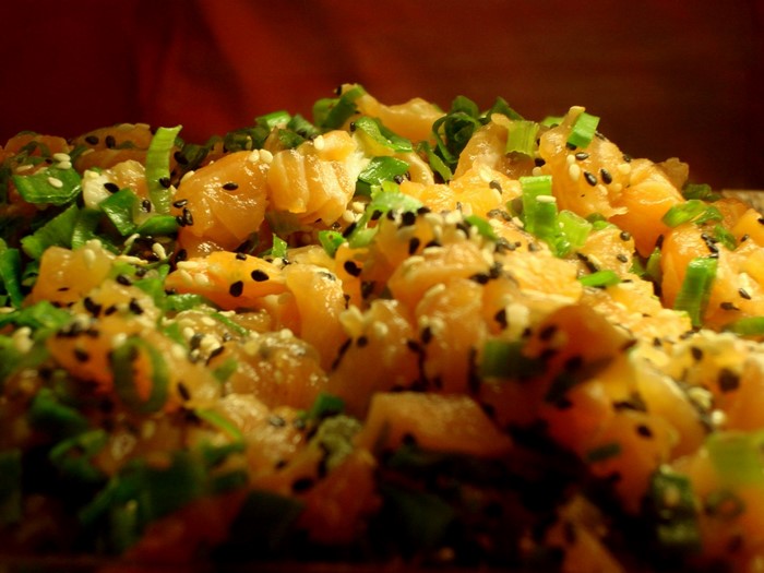 Salmon and green onion salad with sesame seeds