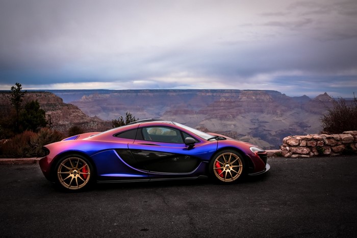 McLaren MP4 12C Sports Car at Canyon Edge