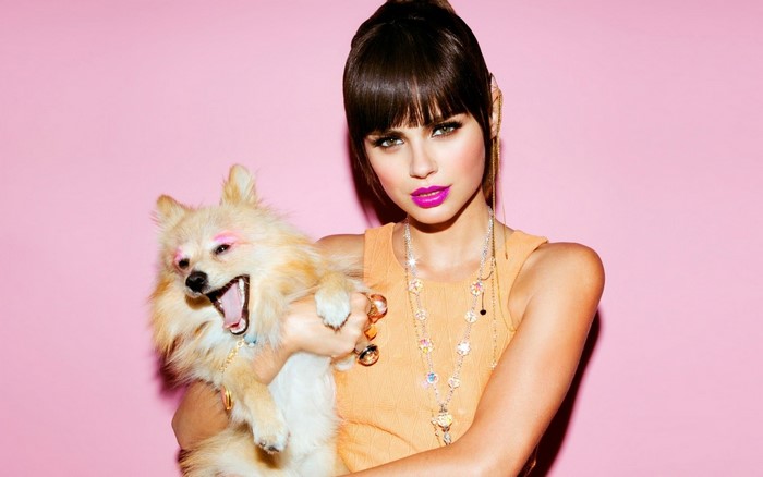 Xenia Deli with Pomeranian dog