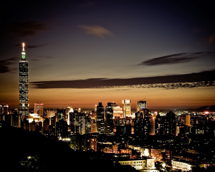 Taipei 101 skyscraper at dusk cityscape