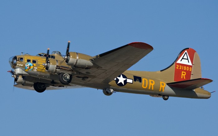 Boeing B-17 Flying Fortress in Flight